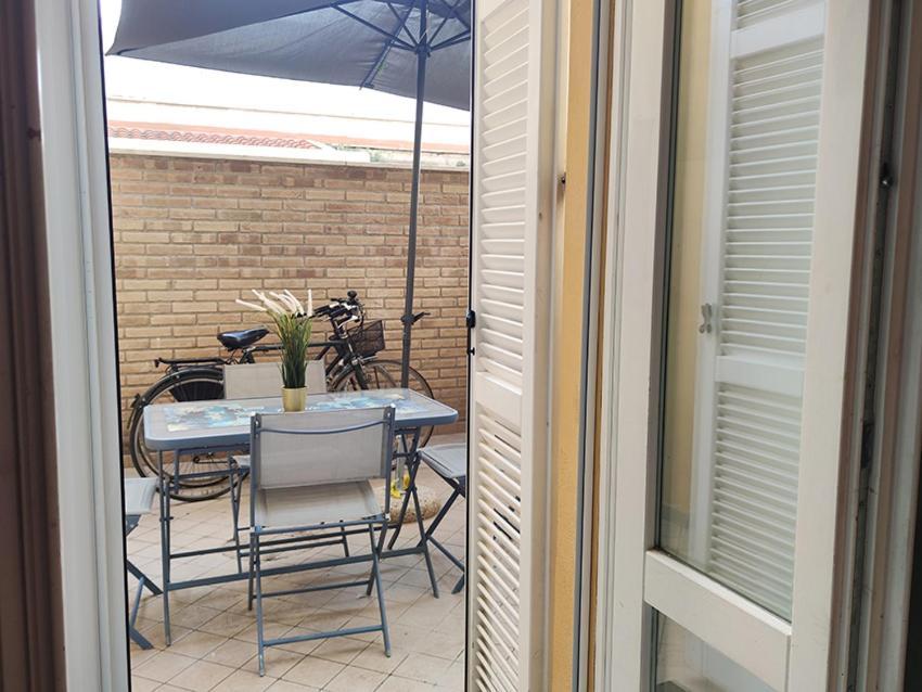 Casa Chiara In Centro Con Corte Privata San Benedetto del Tronto Bagian luar foto