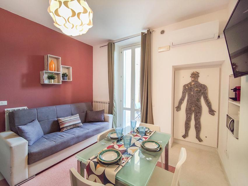 Casa Chiara In Centro Con Corte Privata San Benedetto del Tronto Bagian luar foto