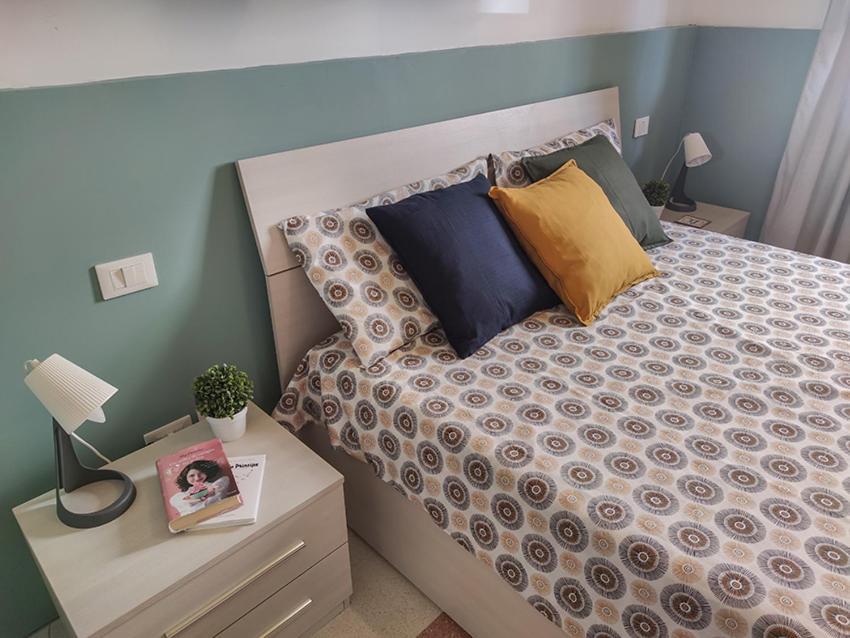 Casa Chiara In Centro Con Corte Privata San Benedetto del Tronto Bagian luar foto