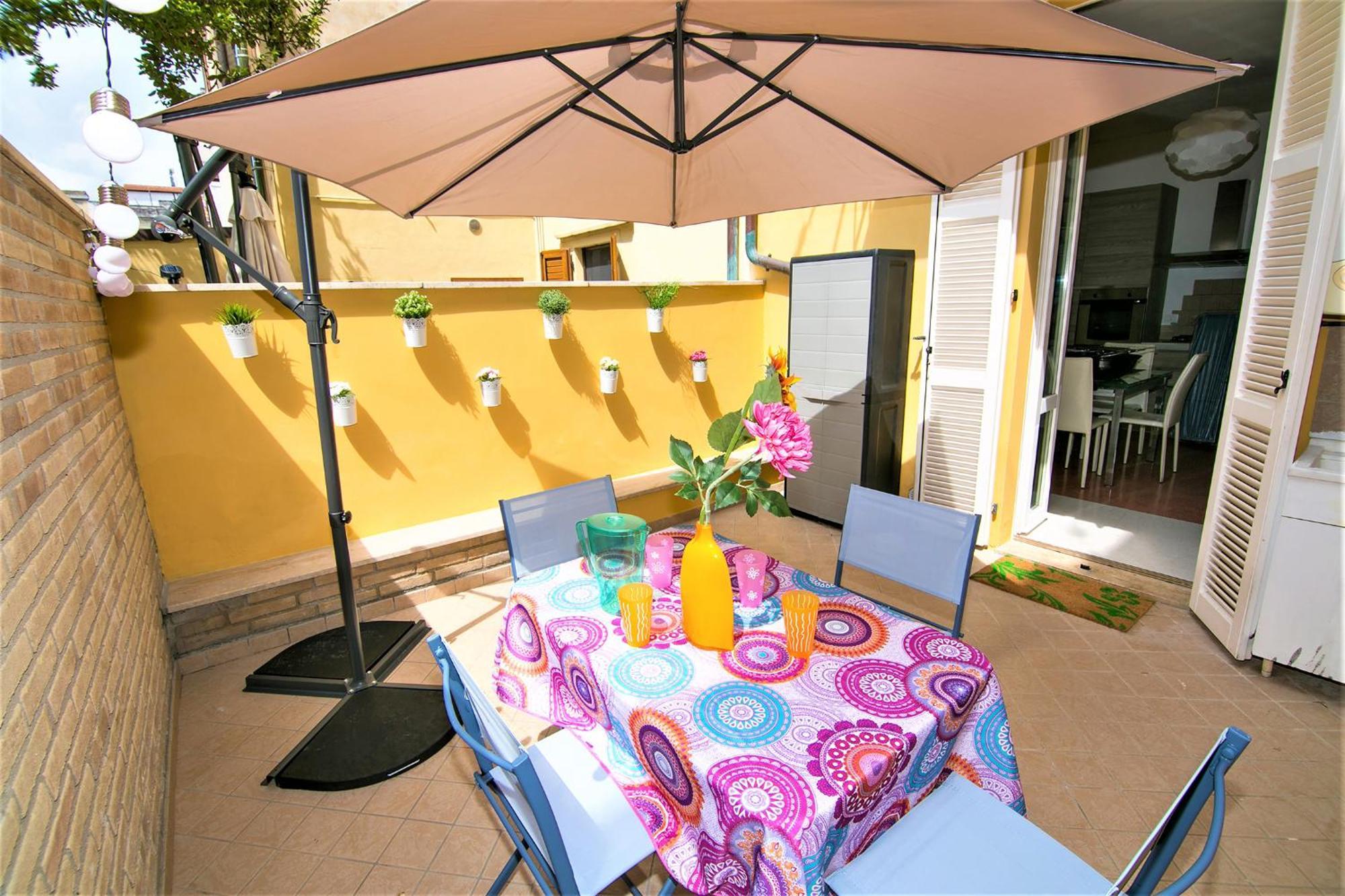 Casa Chiara In Centro Con Corte Privata San Benedetto del Tronto Bagian luar foto
